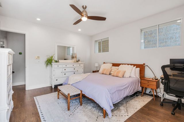 933 W George Street 2, Chicago, IL 60657