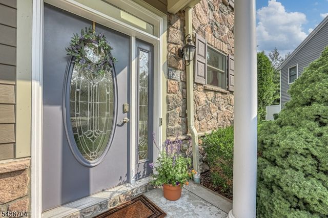 1202 Whitney Lane, Allendale Boro, NJ 07401