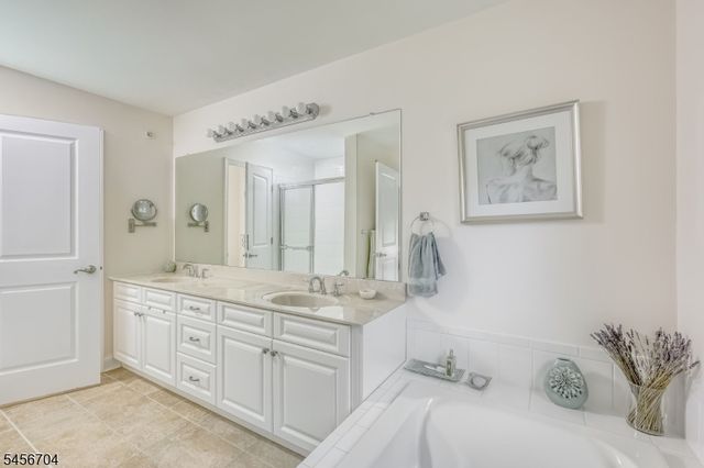 1202 Whitney Lane, Allendale Boro, NJ 07401