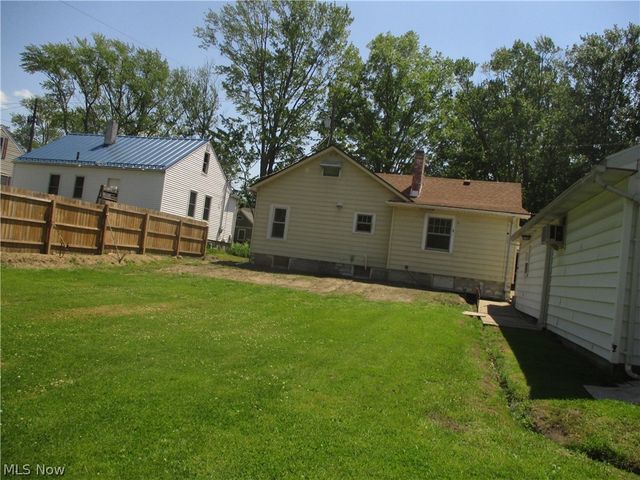 411 Eastlawn Street, Geneva, OH 44041