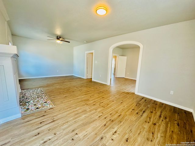 1602 W Craig Pl, San Antonio, TX 78201