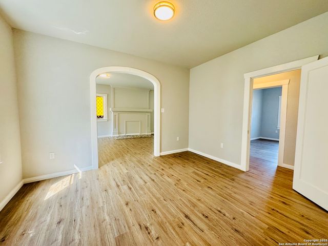 1602 W Craig Pl, San Antonio, TX 78201
