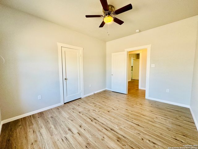 1602 W Craig Pl, San Antonio, TX 78201
