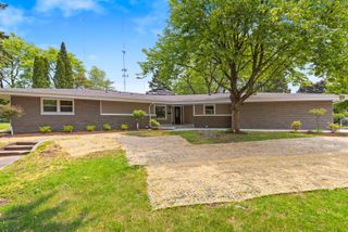 1015 Arden Avenue, Rockford, IL 61107