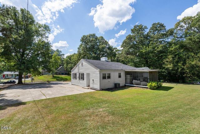 2605 Holloway Street, Durham, NC 27703