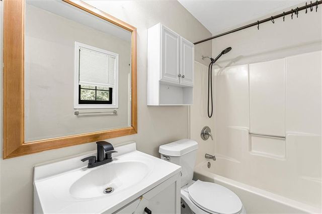 2271 Chestnut Place, Lithia Springs, GA 30122