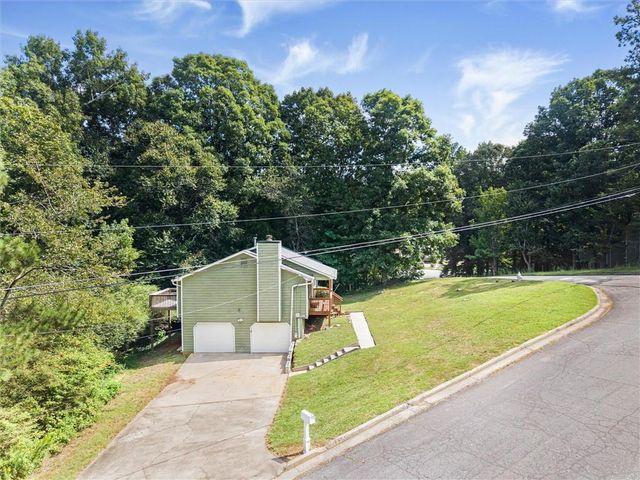 2271 Chestnut Place, Lithia Springs, GA 30122