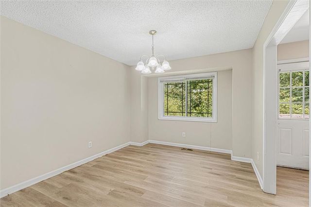 2271 Chestnut Place, Lithia Springs, GA 30122