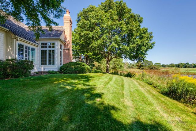 707 S Windsor Court, Lake Forest, IL 60045