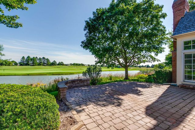707 S Windsor Court, Lake Forest, IL 60045