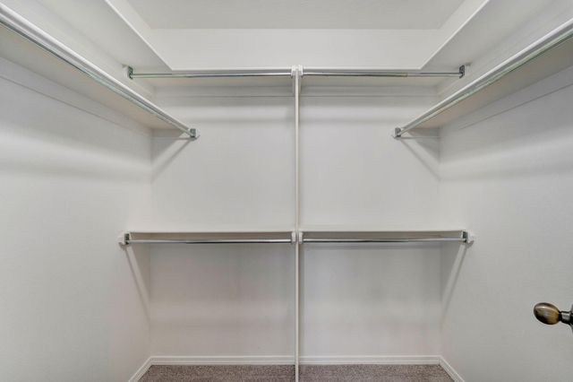 820 S Quade Road, Springfield, MO 65802