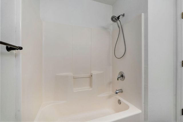 820 S Quade Road, Springfield, MO 65802