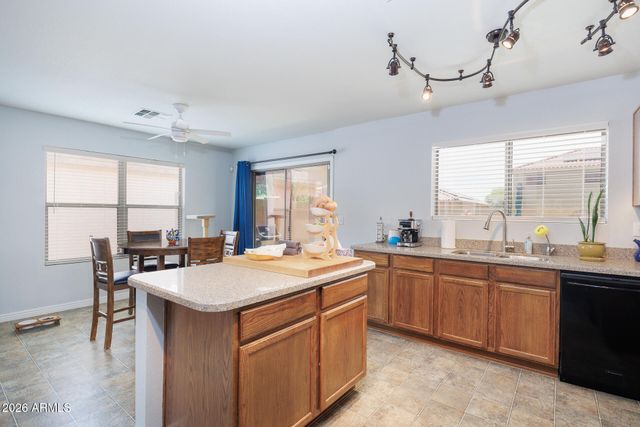 617 W Racine Loop, Casa Grande, AZ 85122