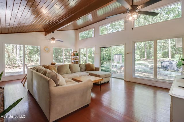 6113 Juniper Drive, Vancleave, MS 39565
