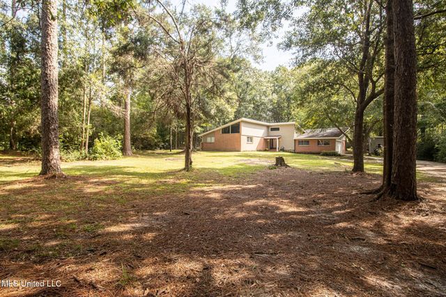 6113 Juniper Drive, Vancleave, MS 39565