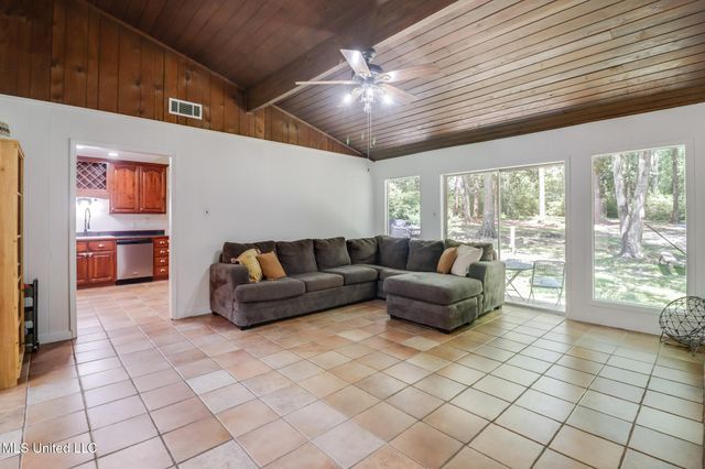 6113 Juniper Drive, Vancleave, MS 39565