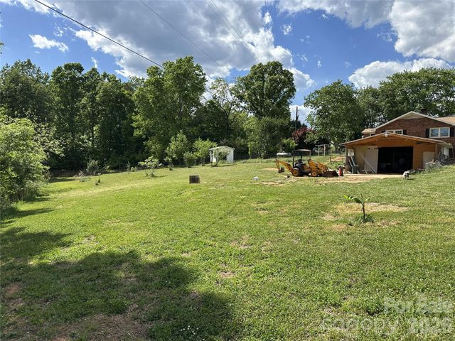 495 Grays Creek Church Road, Rutherfordton, NC 28139