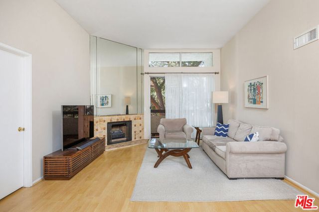 4295 Via Arbolada 312, Los Angeles, CA 90042
