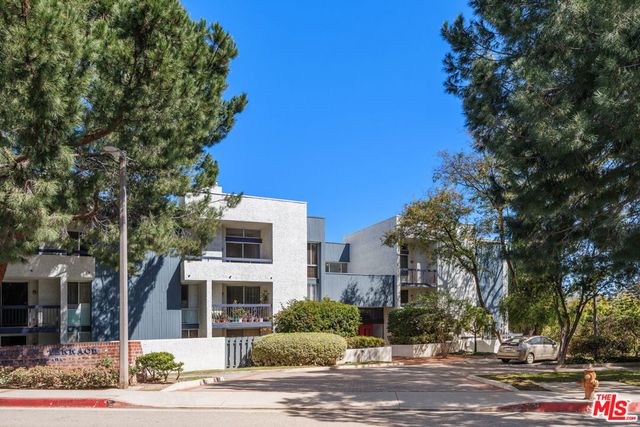 4295 Via Arbolada 312, Los Angeles, CA 90042