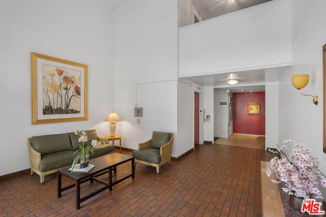 4295 Via Arbolada 312, Los Angeles, CA 90042