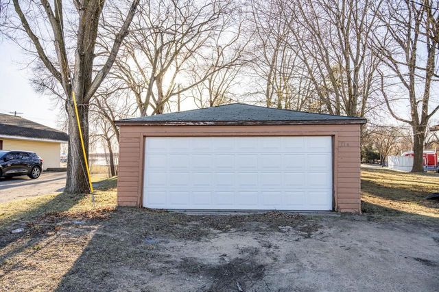 714 County Road M, New Lisbon, WI 53950