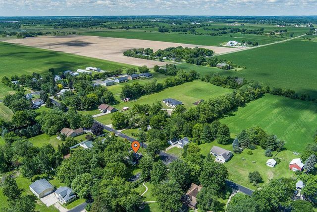 570 Academy Drive, Edgerton, WI 53534