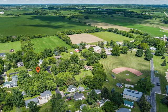 570 Academy Drive, Edgerton, WI 53534