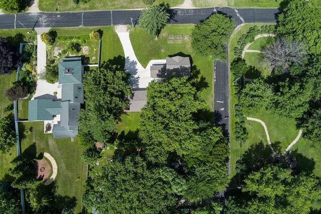 570 Academy Drive, Edgerton, WI 53534
