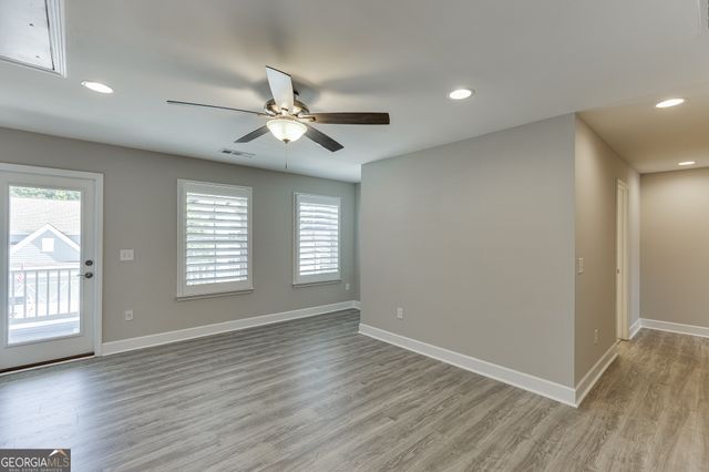 6559 Red Hawk Way, Hoschton, GA 30548