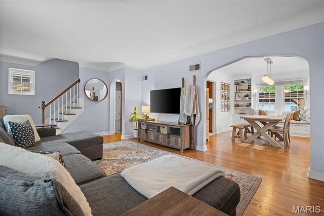 6201 Oleatha Avenue, St Louis, MO 63139