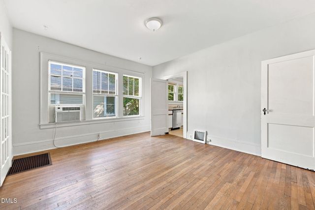 3123 Stanhope Avenue, Raleigh, NC 27607