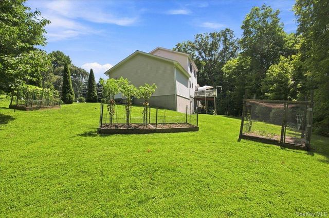 36 Hillside Avenue, Wingdale, NY 12594