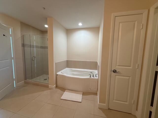 1945 S Ocean Drive 509, Hallandale Beach, FL 33009