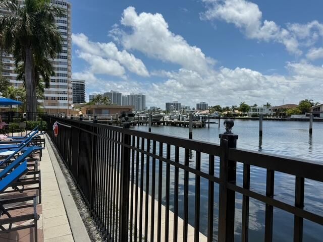 1945 S Ocean Drive 509, Hallandale Beach, FL 33009