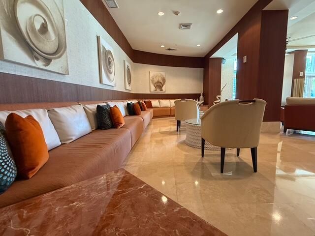 1945 S Ocean Drive 509, Hallandale Beach, FL 33009