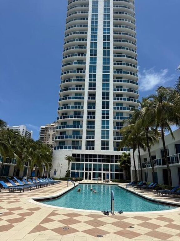 1945 S Ocean Drive 509, Hallandale Beach, FL 33009