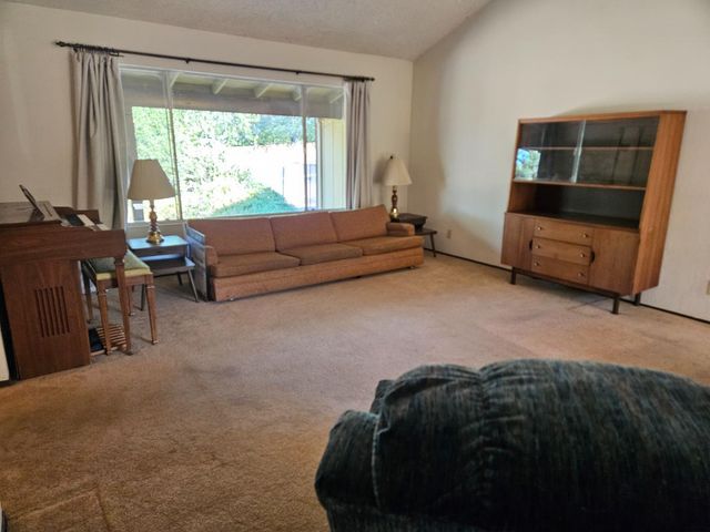 1527 Pleasant Hill Road, Lafayette, CA 94549