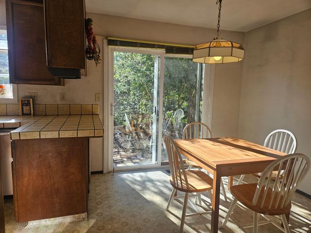 1527 Pleasant Hill Road, Lafayette, CA 94549