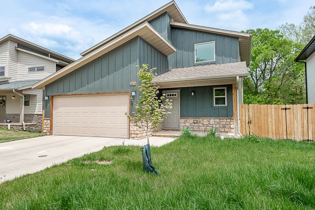 2632 N Prospect Avenue, Springfield, MO 65803