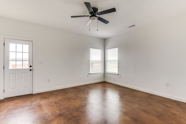 1020 Burnett Boulevard B, Alvarado, TX 76009