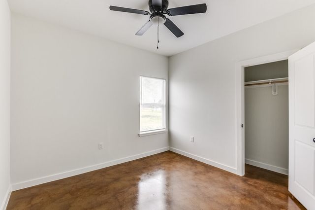 1020 Burnett Boulevard B, Alvarado, TX 76009