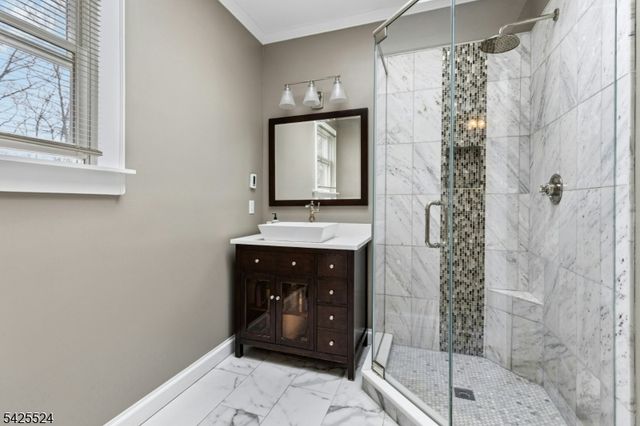 24 Windsor Pl, Cranford Twp., NJ 07016