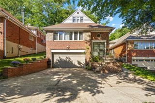 69-07 Little Neck Pkwy, Little Neck, NY 11363