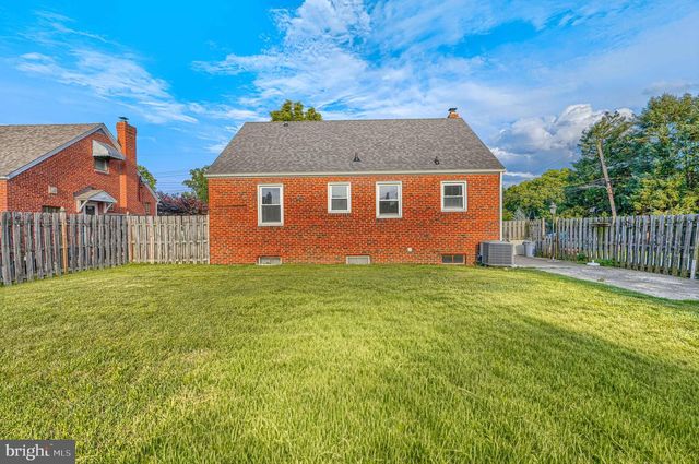 400 CELESTE, Baltimore, MD 21221