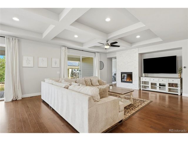 8762 Dunraven St, Arvada, CO 80007
