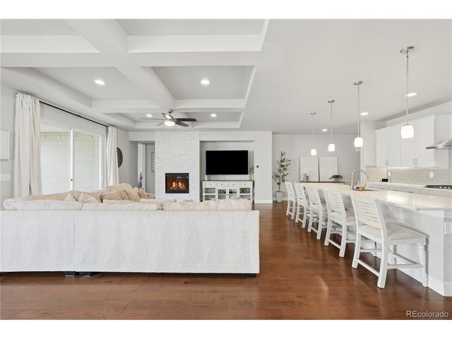 8762 Dunraven St, Arvada, CO 80007