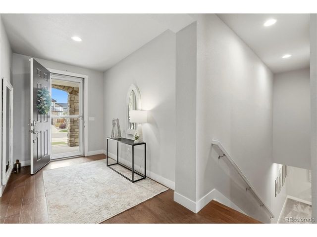 8762 Dunraven St, Arvada, CO 80007