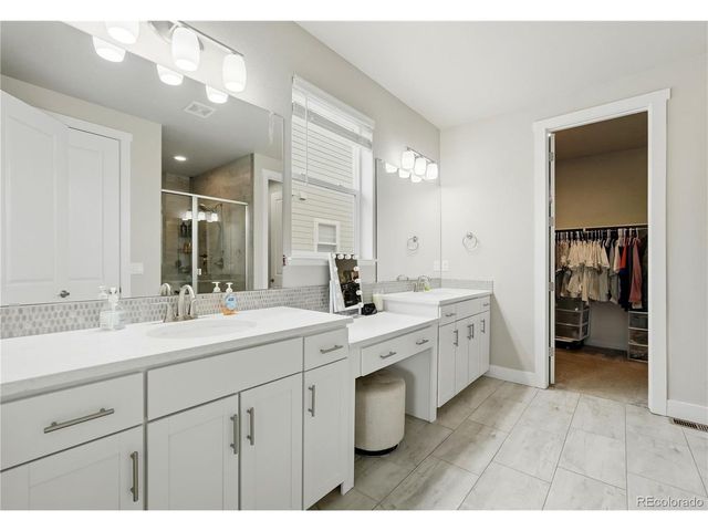 8762 Dunraven St, Arvada, CO 80007
