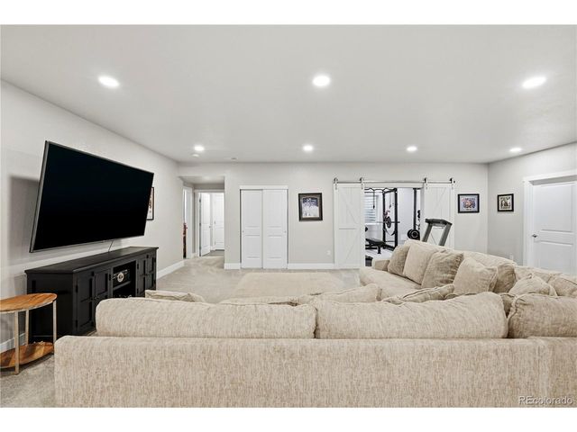 8762 Dunraven St, Arvada, CO 80007