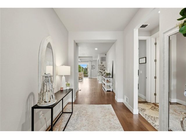 8762 Dunraven St, Arvada, CO 80007